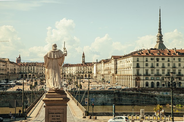 piazza-vittorio