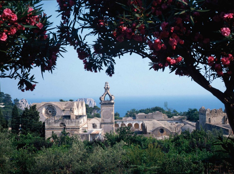 certosa-di-san-giacomo-capri-da-lontano