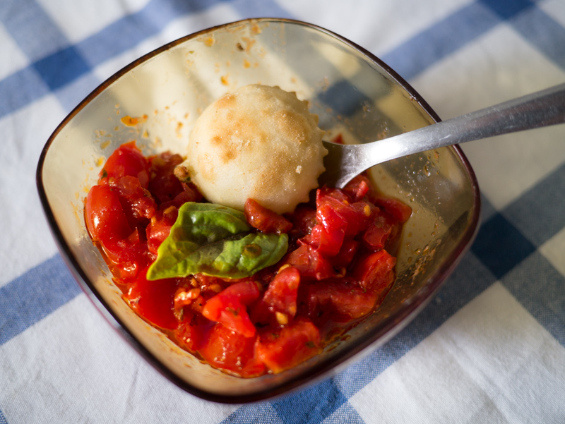 Ravioli capresi fritti: la ricetta caprese che fa ritornare bambini