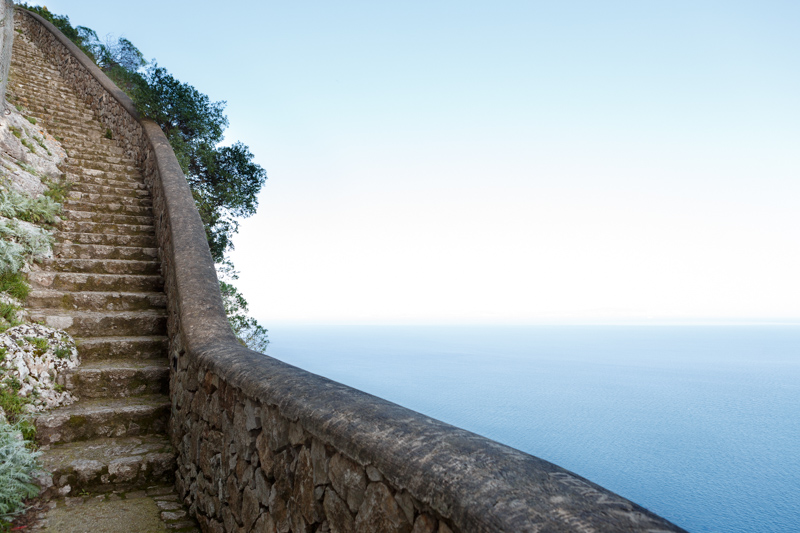 La Scala Fenicia a Capri: un capolavoro scolpito nella roccia