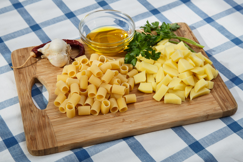 ricette capresi tubettoni e patate ingredienti