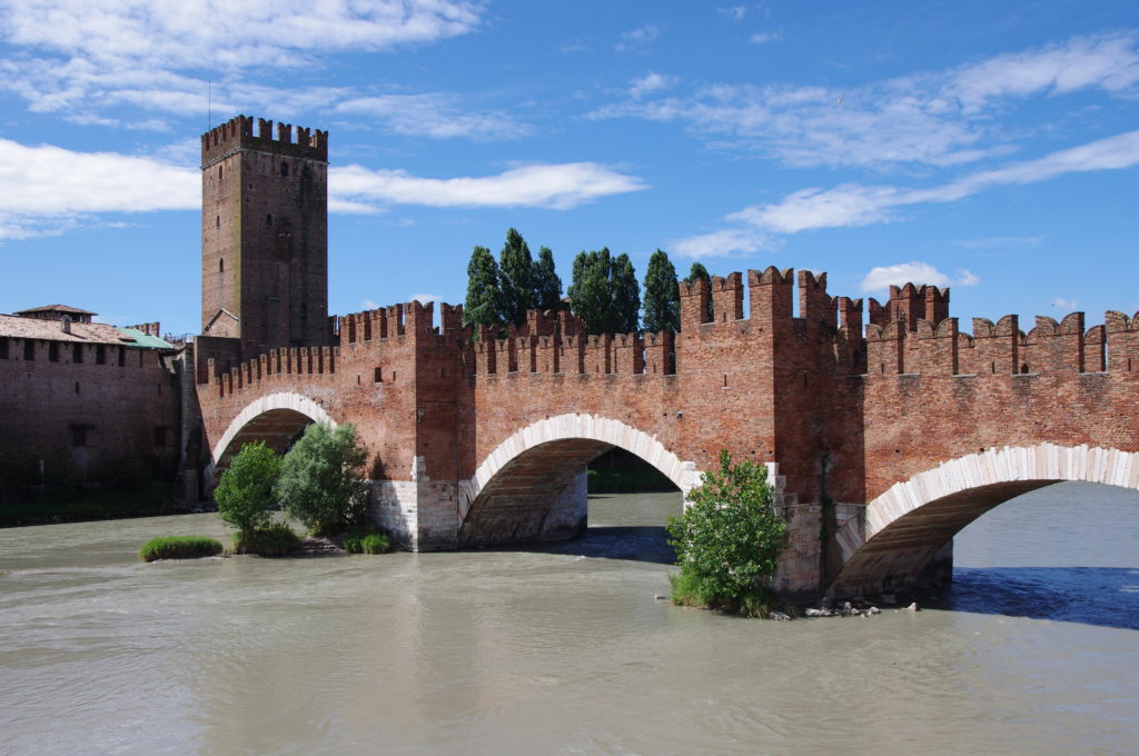 Verona in un giorno ponte scaligero