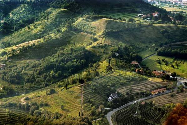 piramidi di montevecchia lombardia