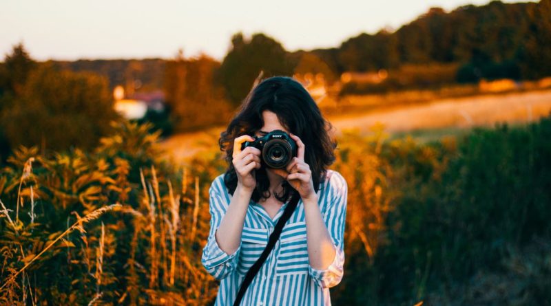 Ragazza in viaggio da sola