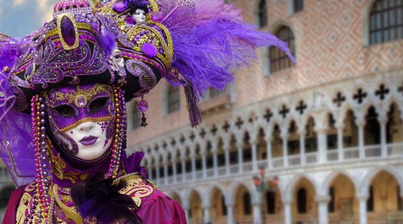 Maschera a Piazza a San Marco