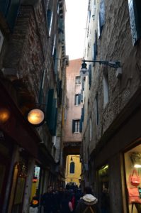 Le strade veneziane durante il carnevale