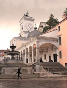 Una prospettiva di Piazza della Libertà