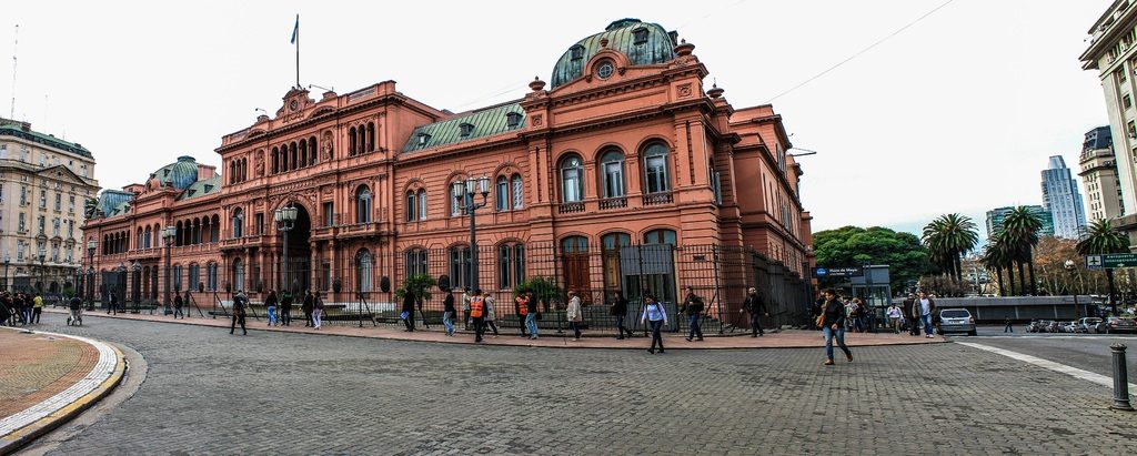 plaza de mayo buenos aires