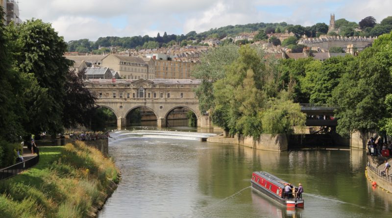 Vista del ponte di Pulteney a bath