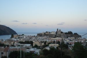 Paesaggio del centro storico di Lipari