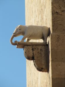 Elemento della torre dell'elefante a cagliari 