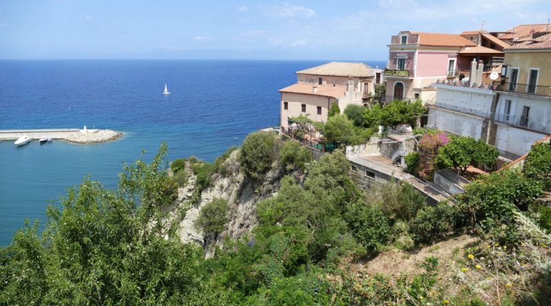 Panorama lungo la costa del Cilento