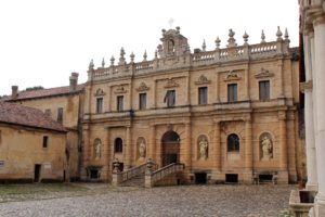 Centro storico di Padula a Salerno 