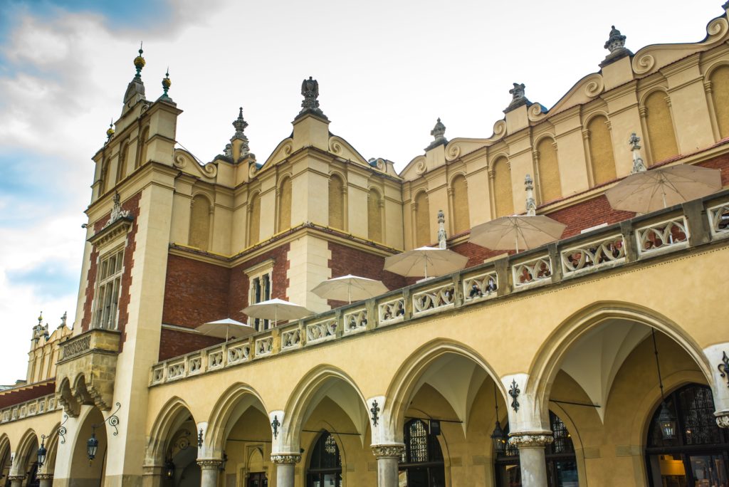 Palazzo dei tessuti dove si svolgeva il mercato dei tessuti a Cracovia