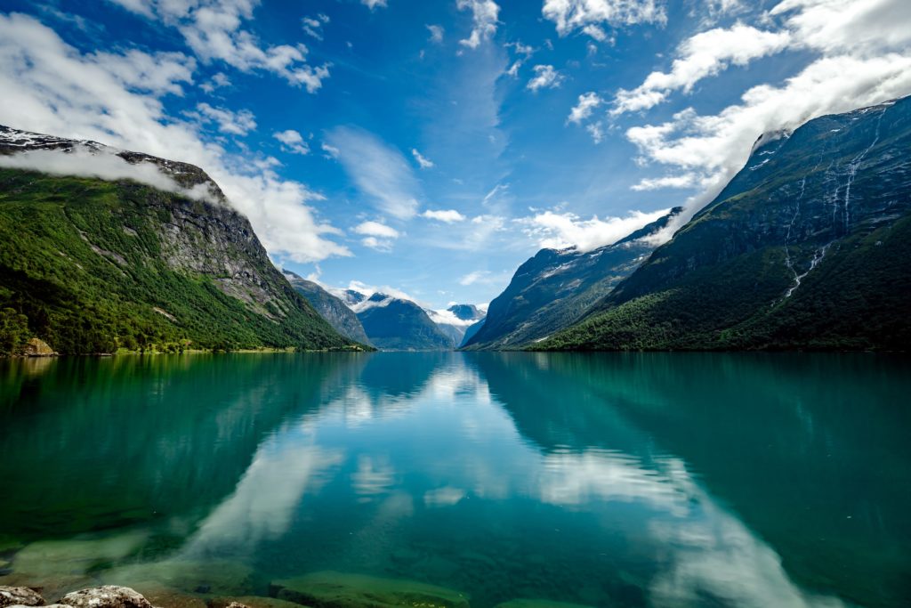 Meta turistica della Norvegia sono i fiordi