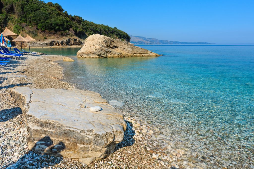Le spiagge di Saranda sono ideali per le vacanze in Albania a mare