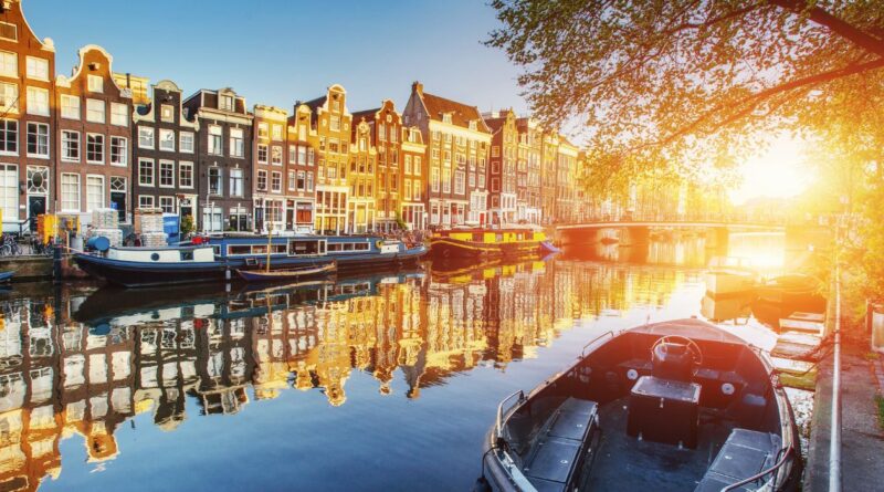 Amsterdam: Il fascino dei canali e dei musei
