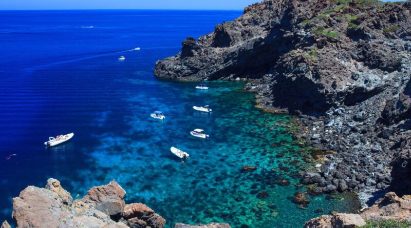 Pantelleria spiagge: Le più belle calette e lidi dell'isola dei venti